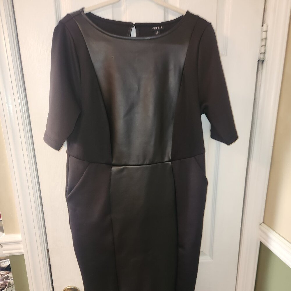 Cute black dress wirh pockets